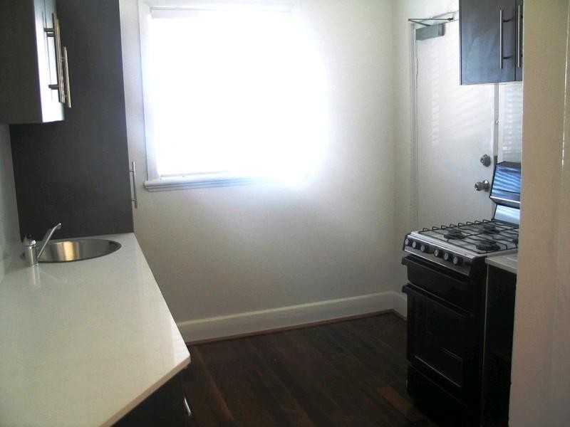 2/221 Lutwyche Road, Windsor QLD 4030