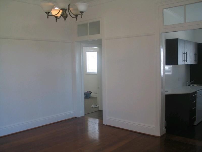 2/221 Lutwyche Road, Windsor QLD 4030