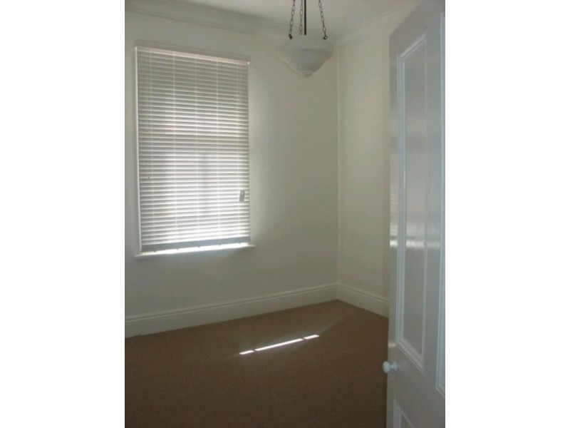 2/221 Lutwyche Road, Windsor QLD 4030