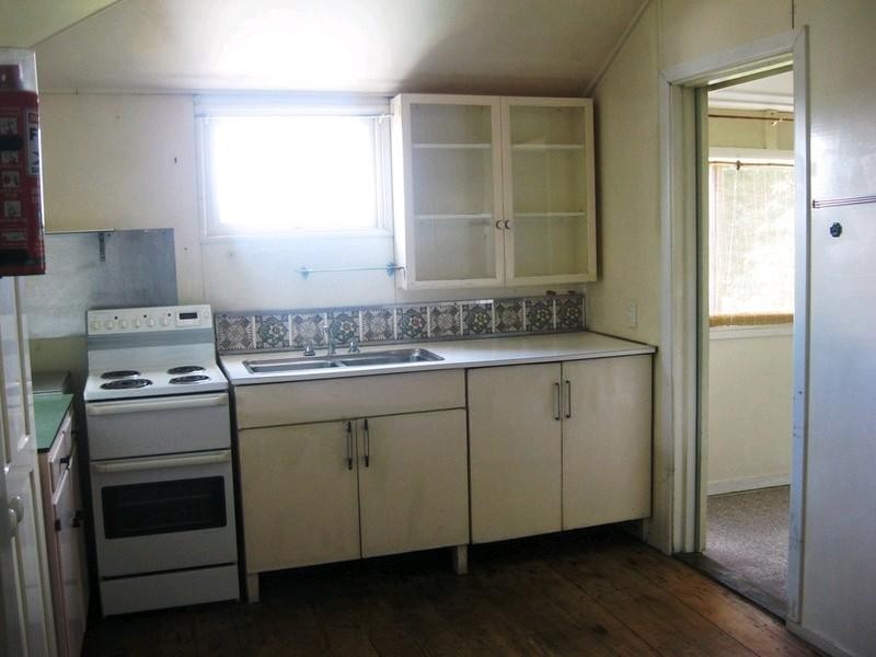 16 McLeod Street, Herston QLD 4006