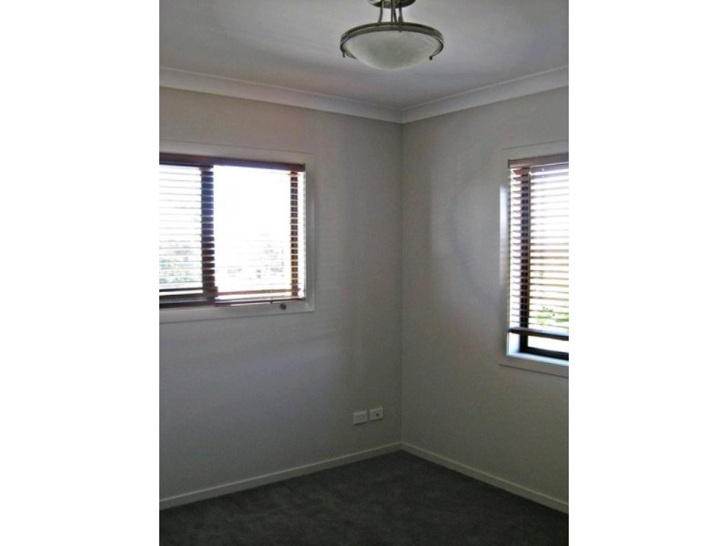 11 Gordon Street, Gordon Park QLD 4031