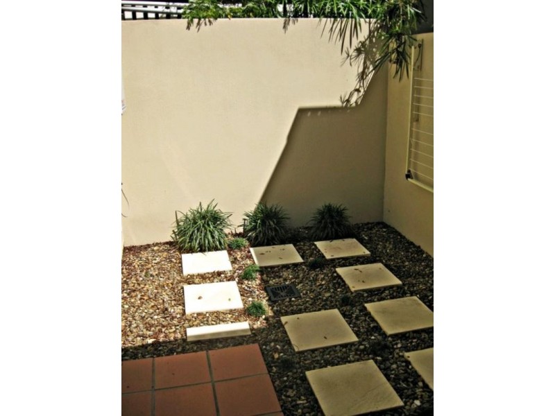 11 Gordon Street, Gordon Park QLD 4031