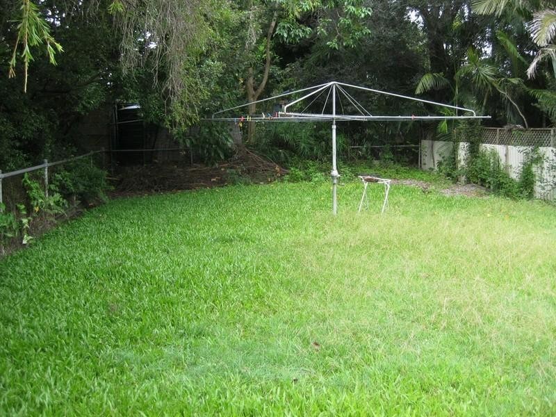 24 Grove Street, Albion QLD 4010