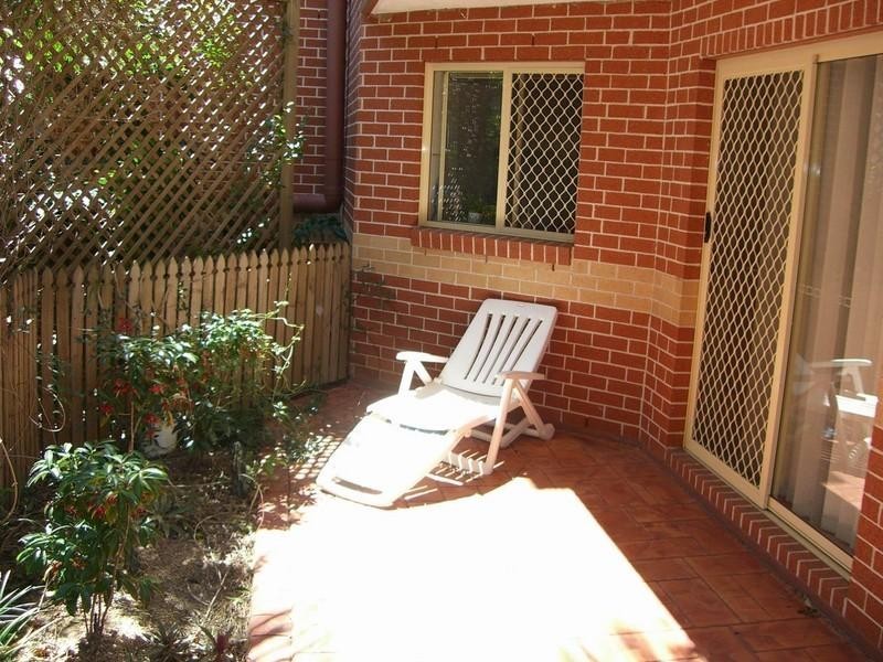2/22 Hooker Street, Windsor QLD 4030