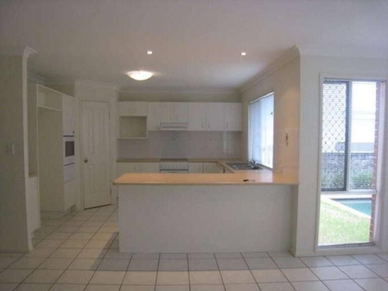 34 Egmont Street, Sherwood QLD 4075