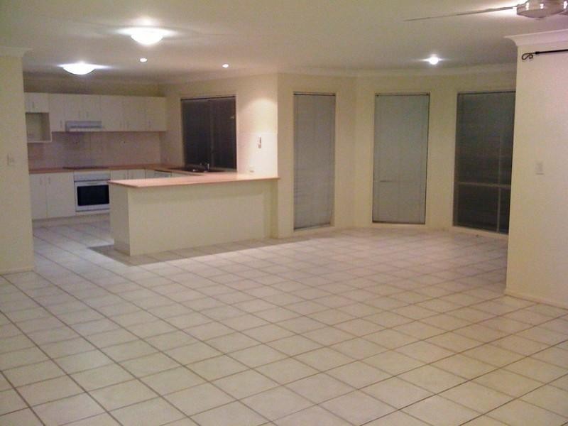 34 Egmont Street, Sherwood QLD 4075