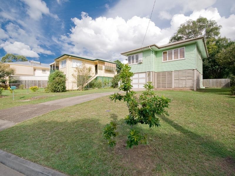 79 Eleventh Avenue, Kedron QLD 4031