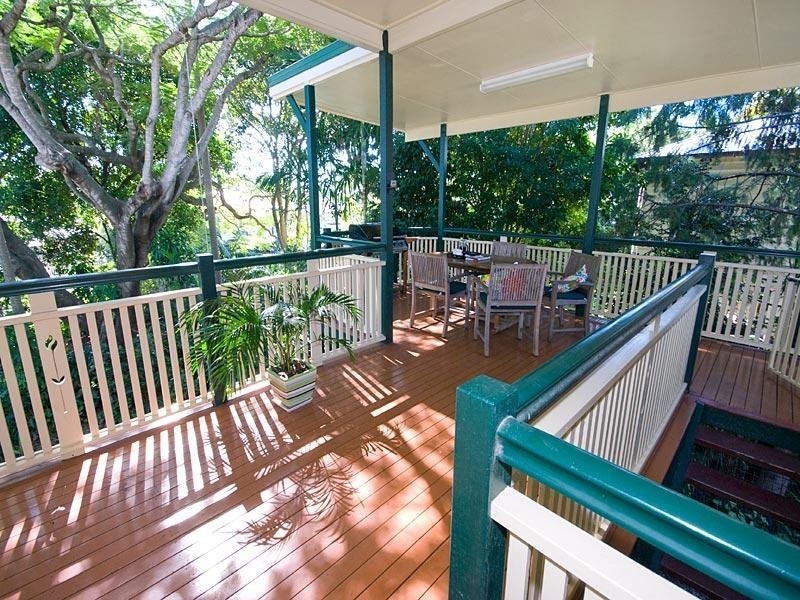 64 Ninth Avenue, Kedron QLD 4031