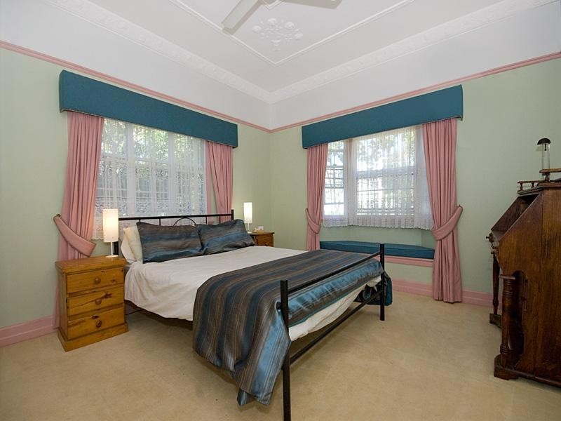 64 Ninth Avenue, Kedron QLD 4031