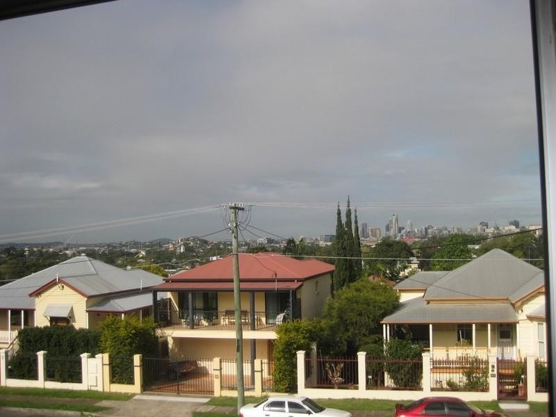 2/127 Stoneleigh Street, Lutwyche QLD 4030