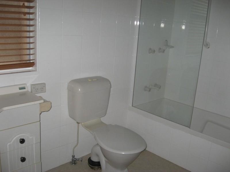 51 Wellington Street, Wooloowin QLD 4030