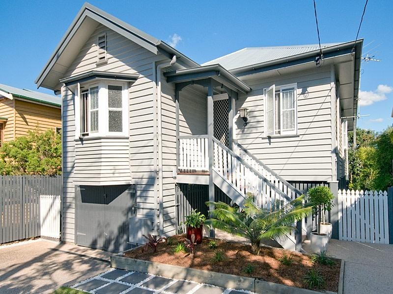 47 Eleventh Avenue, Kedron QLD 4031