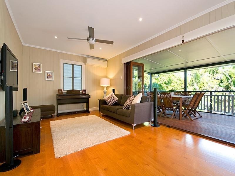 47 Eleventh Avenue, Kedron QLD 4031
