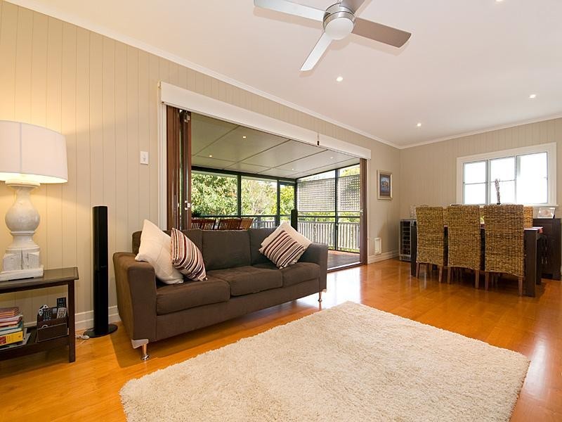 47 Eleventh Avenue, Kedron QLD 4031