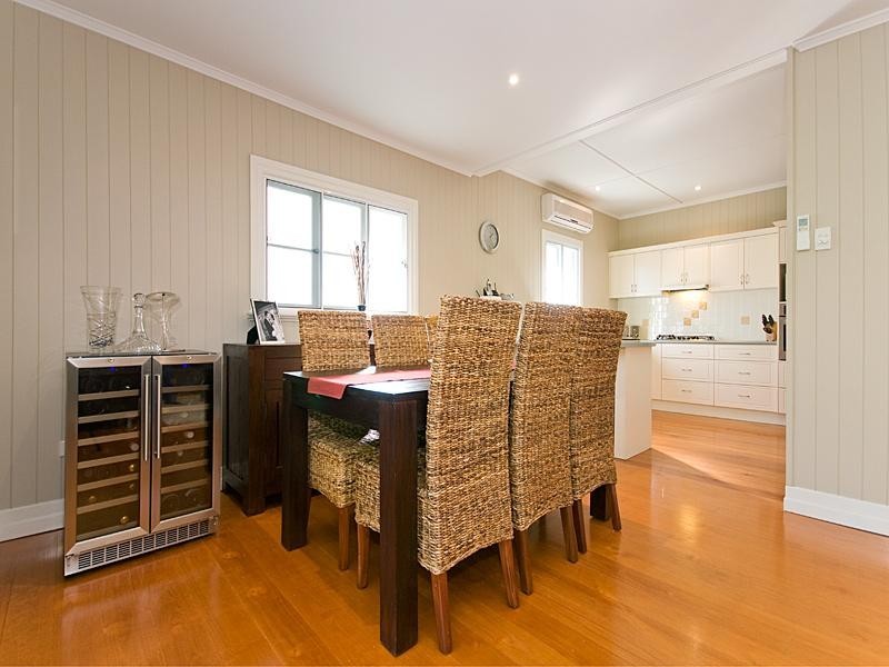 47 Eleventh Avenue, Kedron QLD 4031