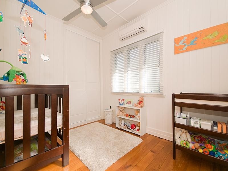 47 Eleventh Avenue, Kedron QLD 4031