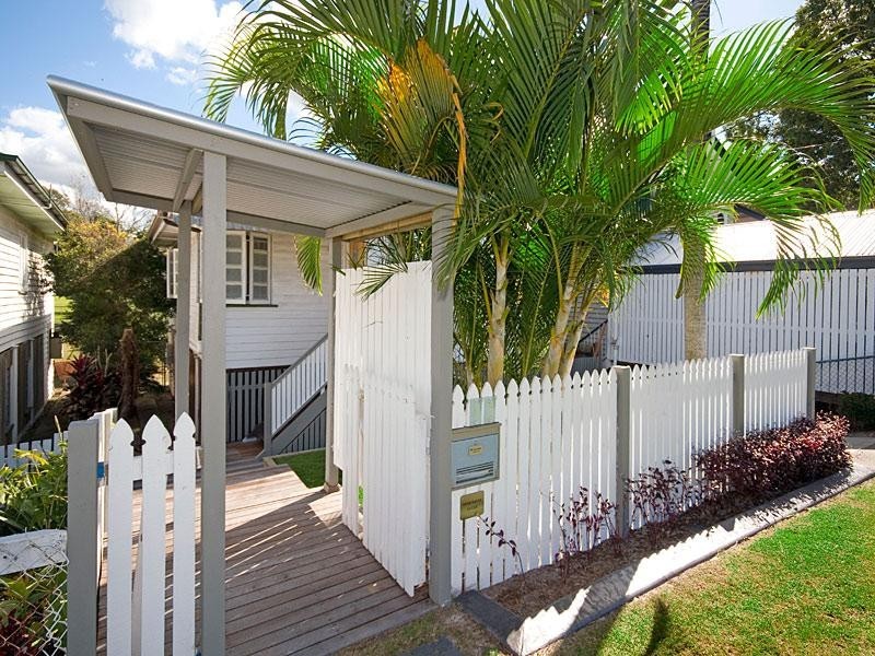 12 Evans Street, Kedron QLD 4031