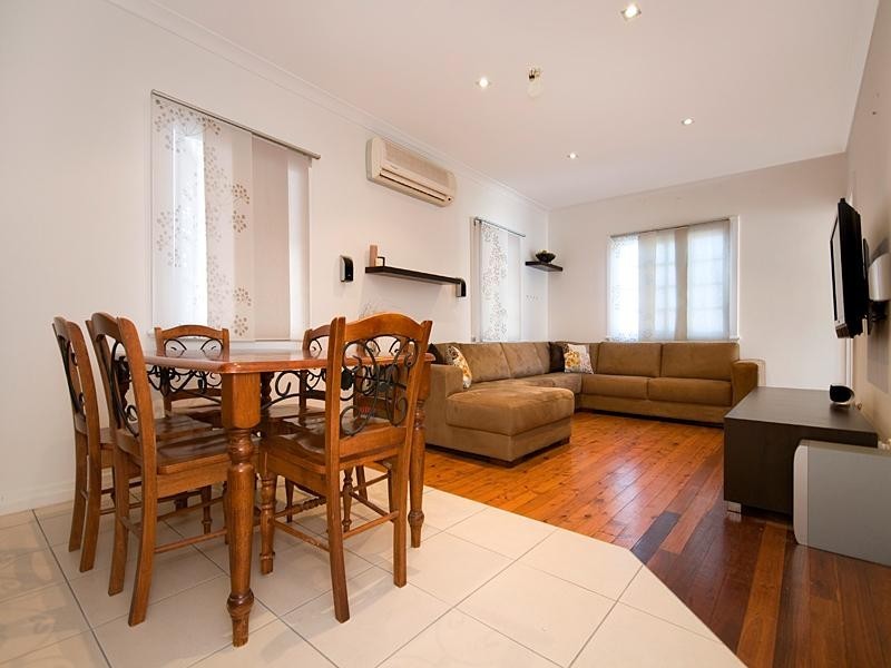 12 Evans Street, Kedron QLD 4031