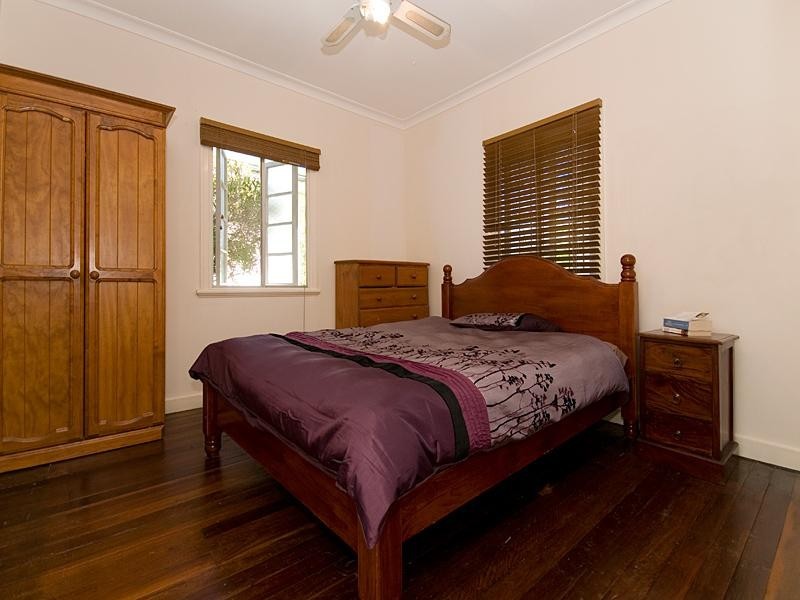 12 Evans Street, Kedron QLD 4031