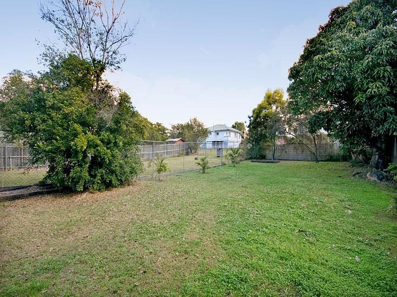 12 Evans Street, Kedron QLD 4031