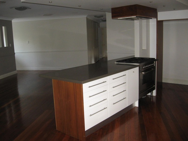 11 Lawrence Road, Chermside West QLD 4032