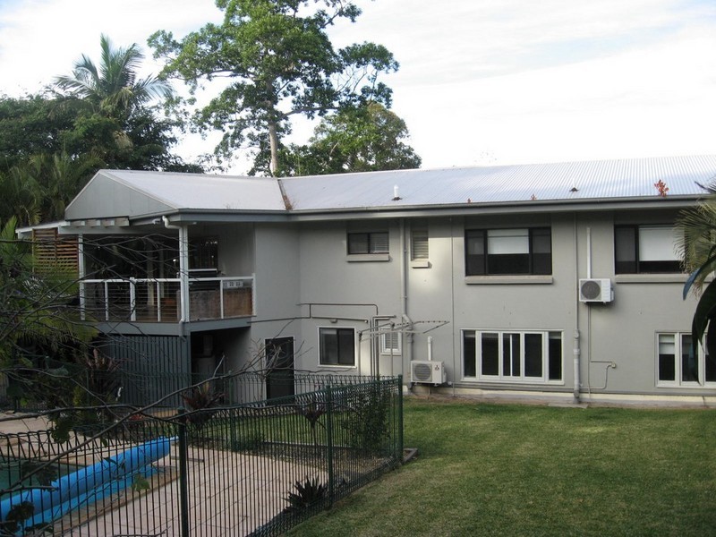 11 Lawrence Road, Chermside West QLD 4032