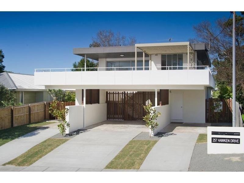 257 Hawken Drive, St Lucia QLD 4067