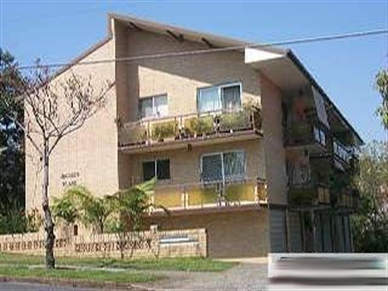 1/32 Stopford Street, Wooloowin QLD 4030