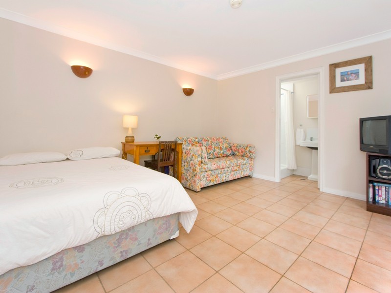 63 Thirteenth Avenue, Kedron QLD 4031