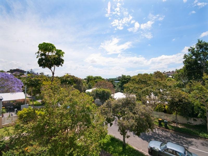 2/37 Reeve Street, Clayfield QLD 4011