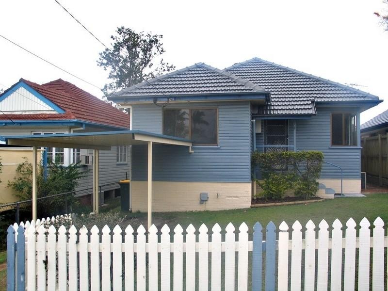 12 Allan Street, Kedron QLD 4031