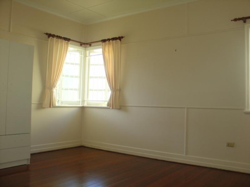 7 Bega Street, Grange QLD 4051