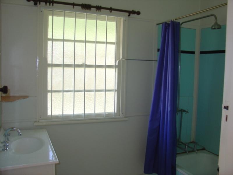 7 Bega Street, Grange QLD 4051