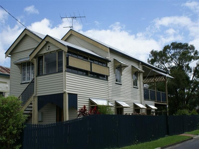 34 Hadfield Street, Windsor QLD 4030