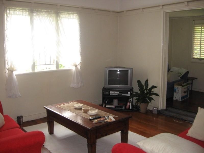 38 Garden Terrace, Newmarket QLD 4051