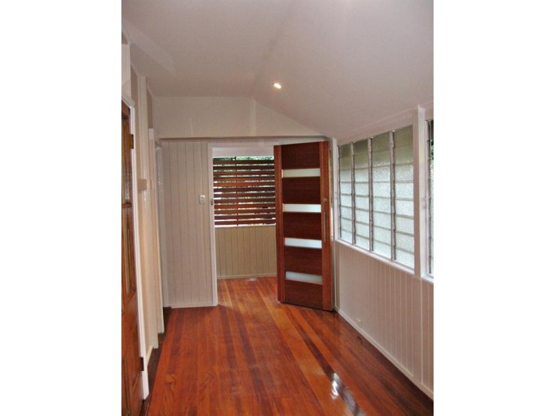 11 Chelmsford Avenue, Lutwyche QLD 4030