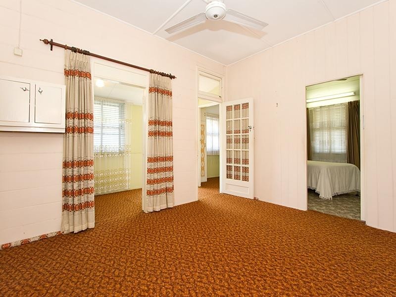 61 McLennan Street, Albion QLD 4010