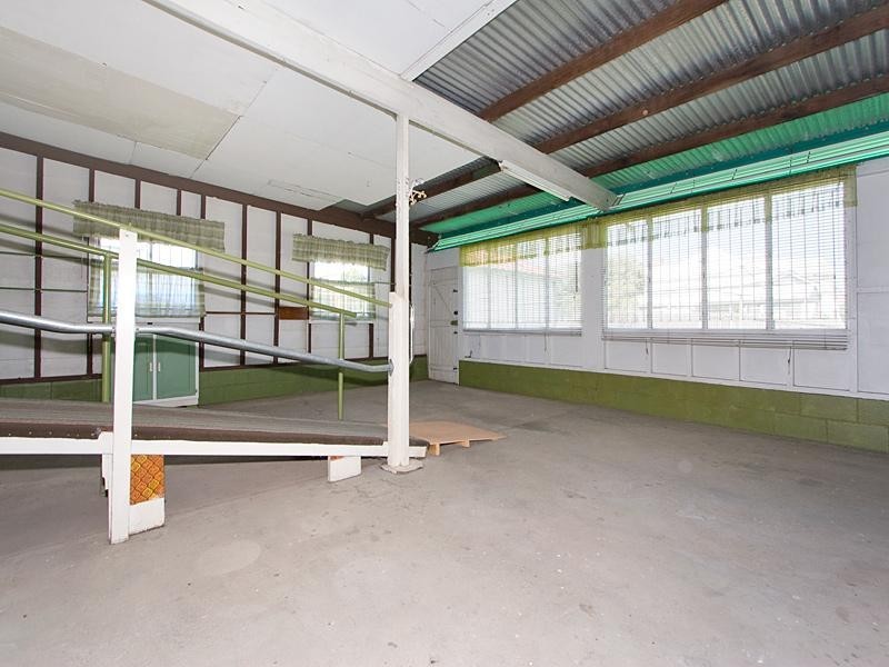 61 McLennan Street, Albion QLD 4010