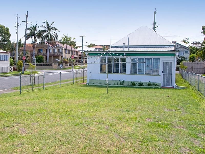 61 McLennan Street, Albion QLD 4010