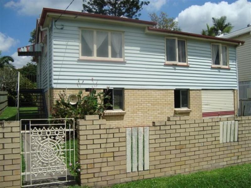 77 Gordon Street, Gordon Park QLD 4031