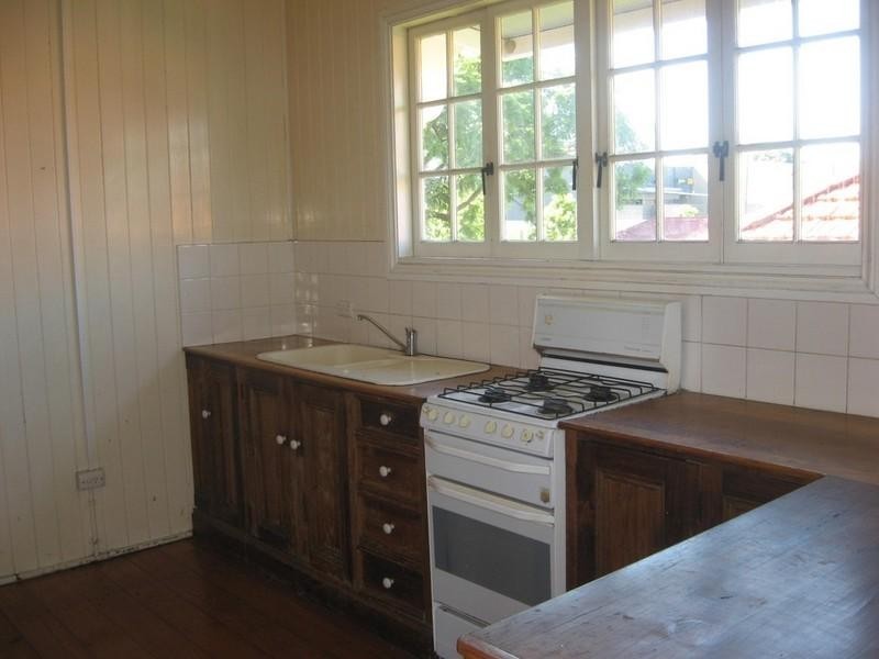 10 Wesley Street, Lutwyche QLD 4030