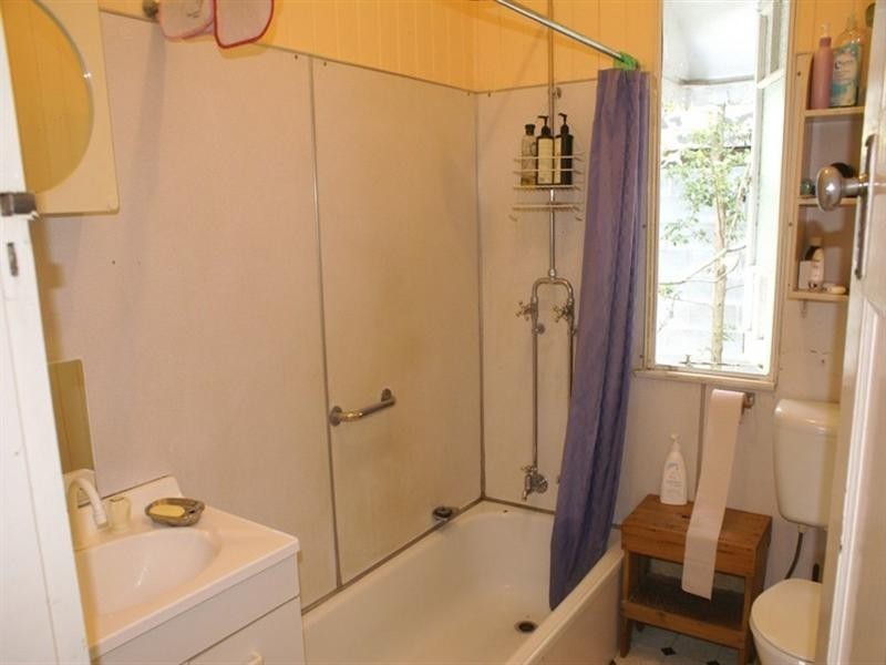 48 Harris Street, Windsor QLD 4030