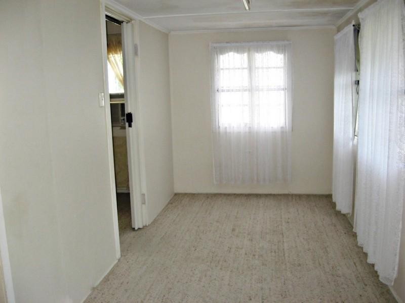 195 Edinburgh Castle Road, Wavell Heights QLD 4012