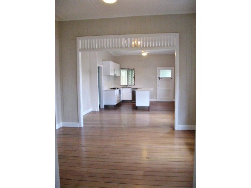 24 Grove Street, Albion QLD 4010