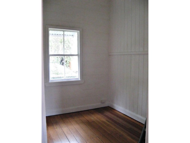 24 Grove Street, Albion QLD 4010