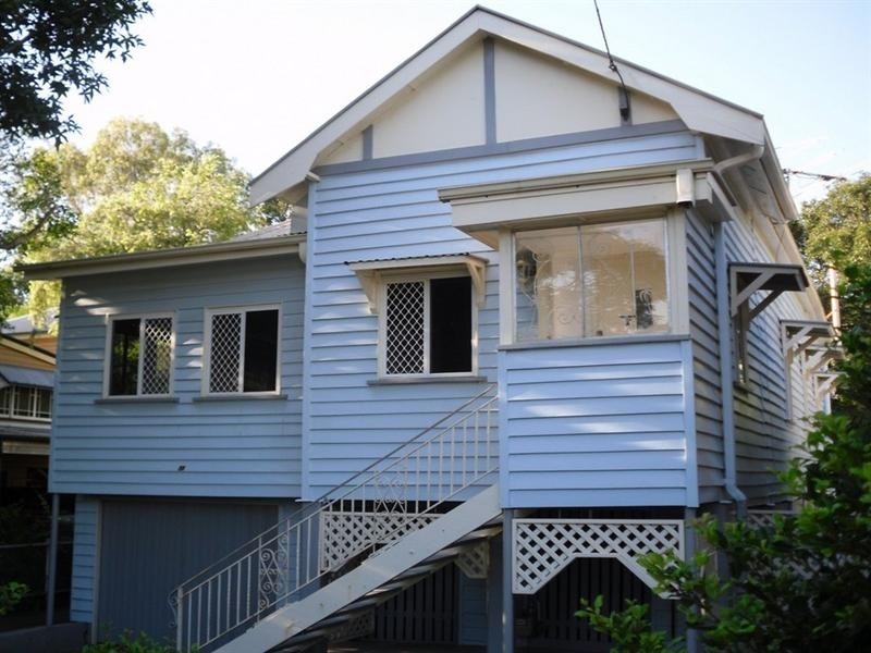 24 Grove Street, Albion QLD 4010