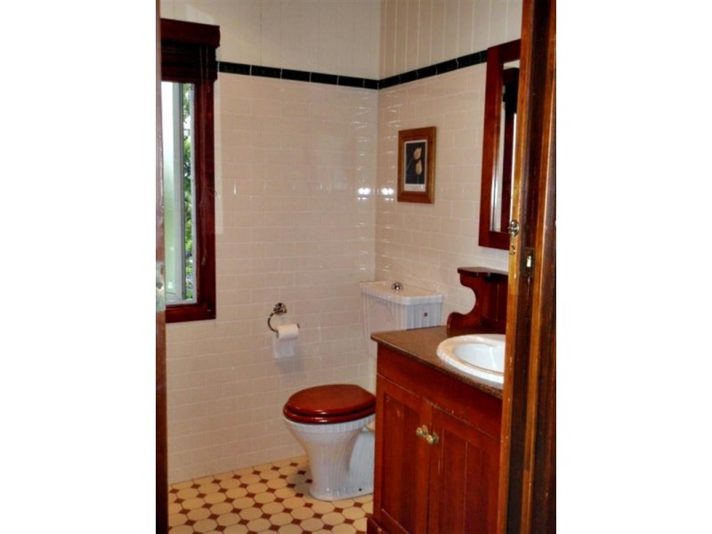 27 Sturt Street, Kedron QLD 4031