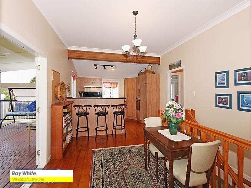 64 Sixth Avenue, Kedron QLD 4031