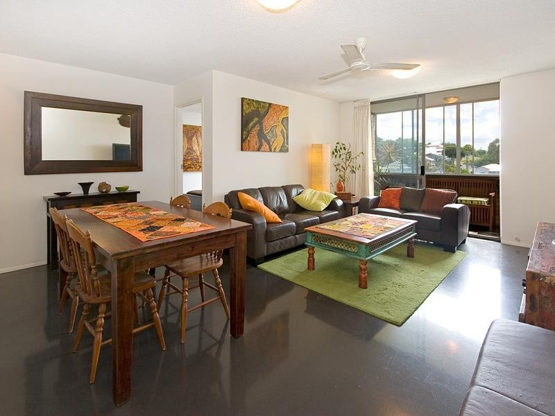 2/81 Brook Street, Windsor QLD 4030