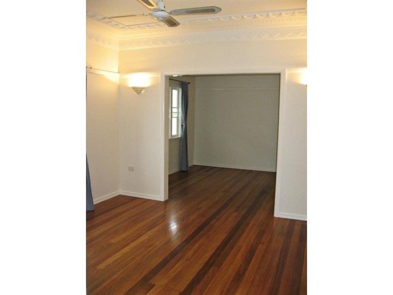 49 Twelfth Avenue, Kedron QLD 4031